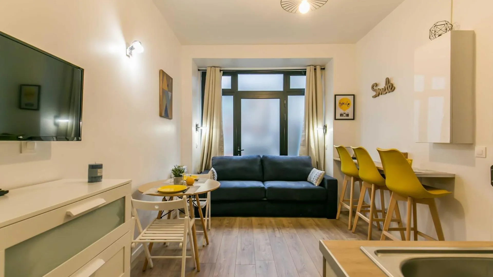 Cozy Apartment To Montparnasse Parijs