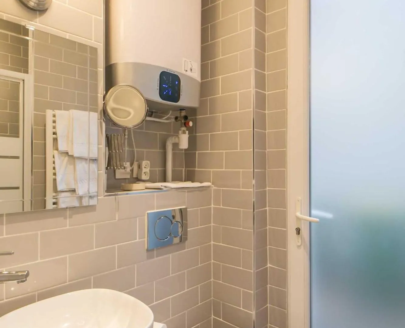 Cozy Apartment To Montparnasse Parijs