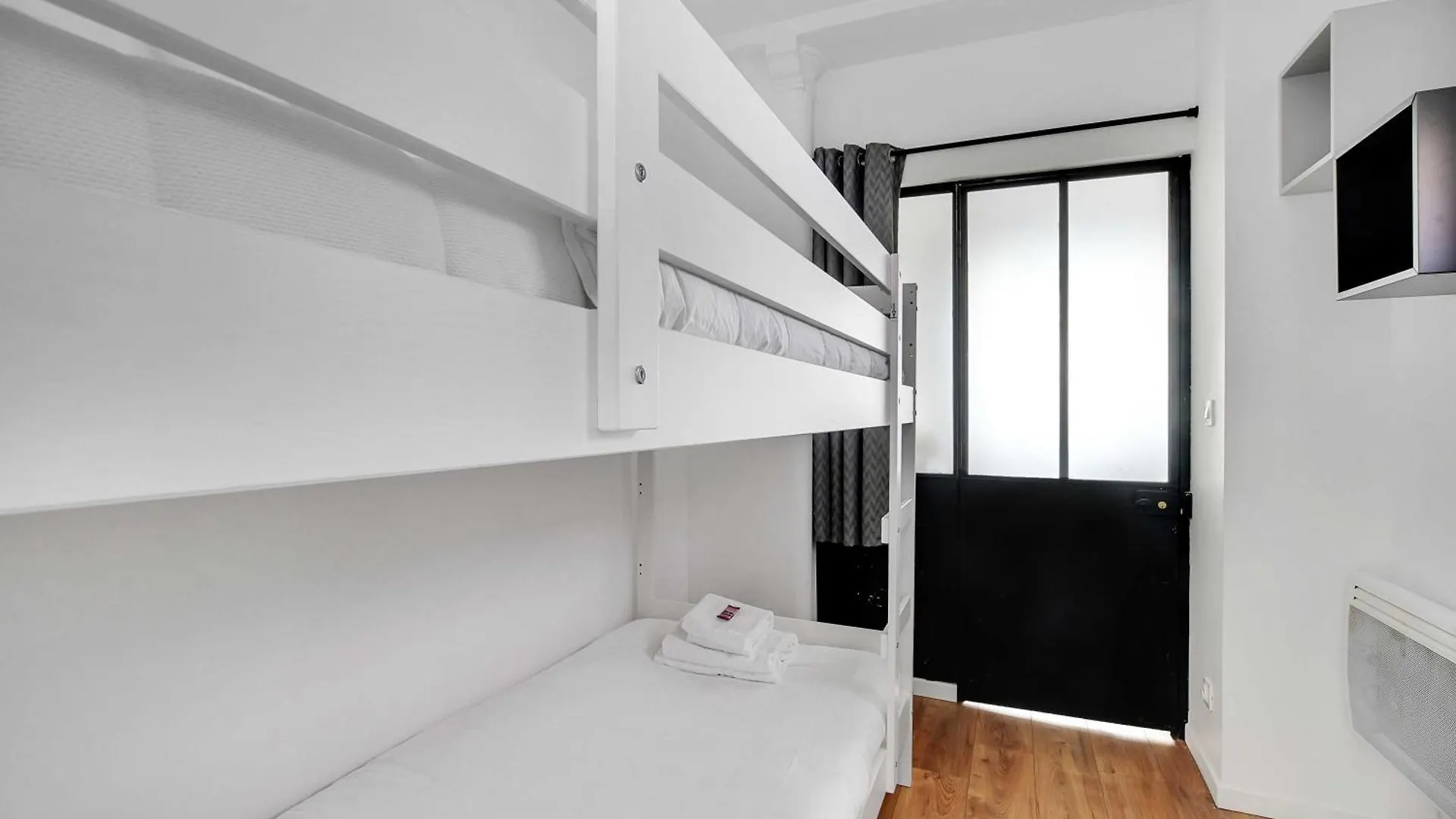 Cozy Apartment To Montparnasse Paris Fransa