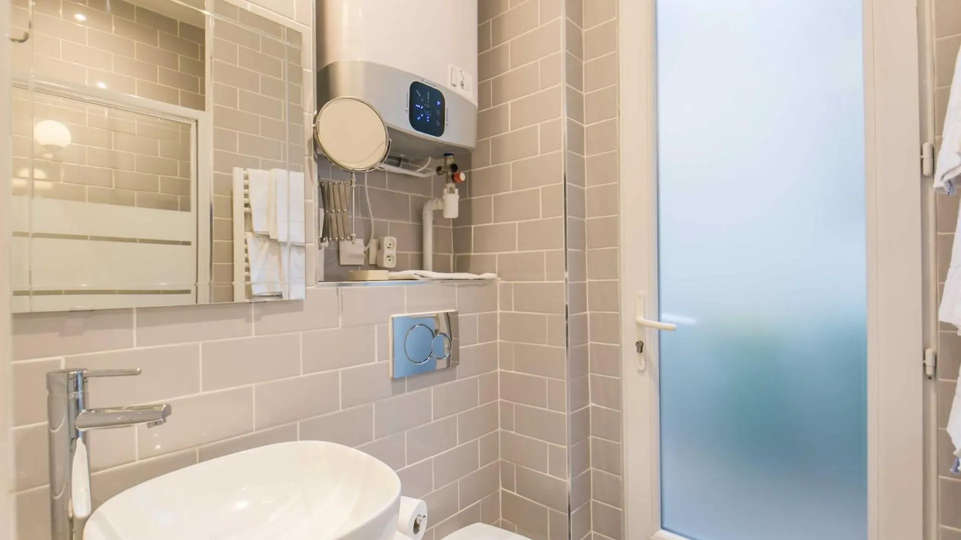 Cozy Apartment To Montparnasse Paris 0*,  Fransa